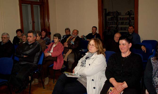 Magyar Szó élőújság a Népkönyvtárban 2016. április 9. képek